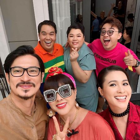 Net Viet Hotel Vincom Шокчанг Экстерьер фото