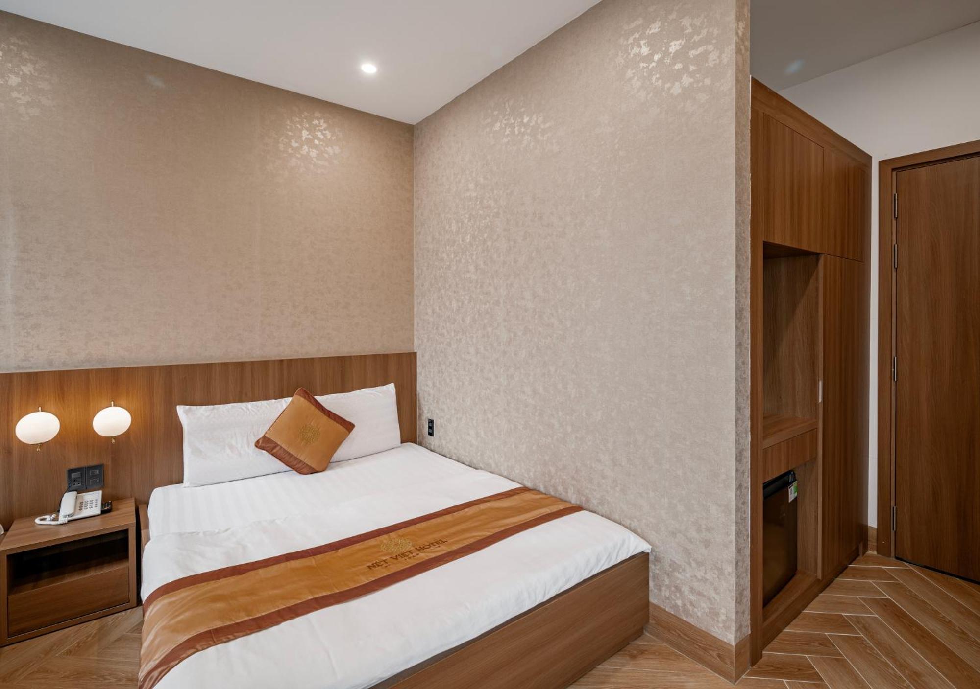 Net Viet Hotel Vincom Шокчанг Экстерьер фото