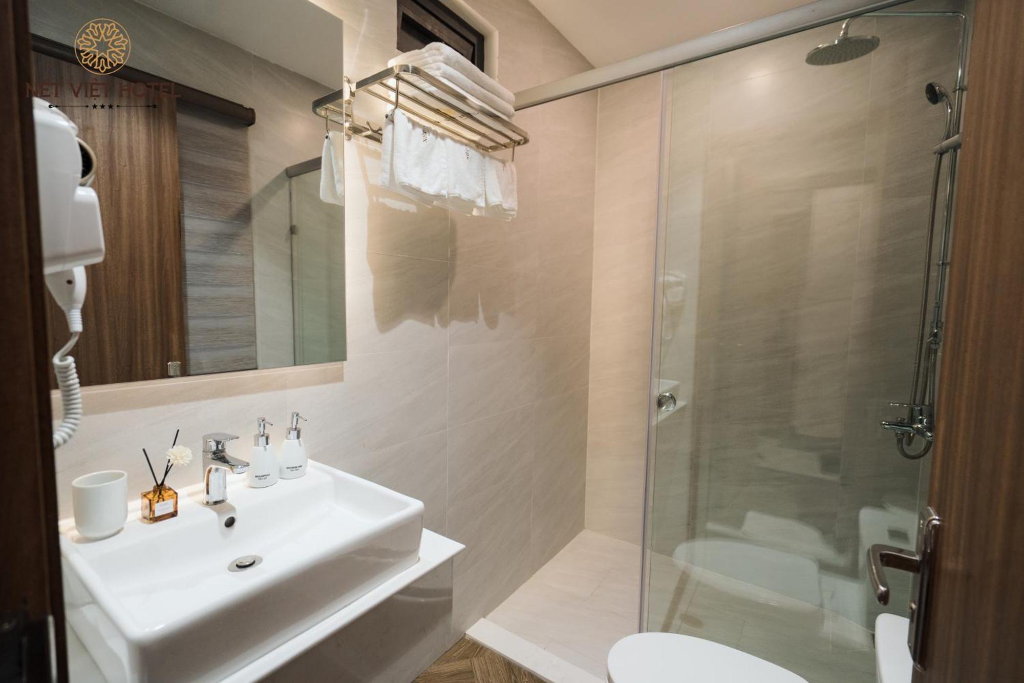 Net Viet Hotel Vincom Шокчанг Экстерьер фото
